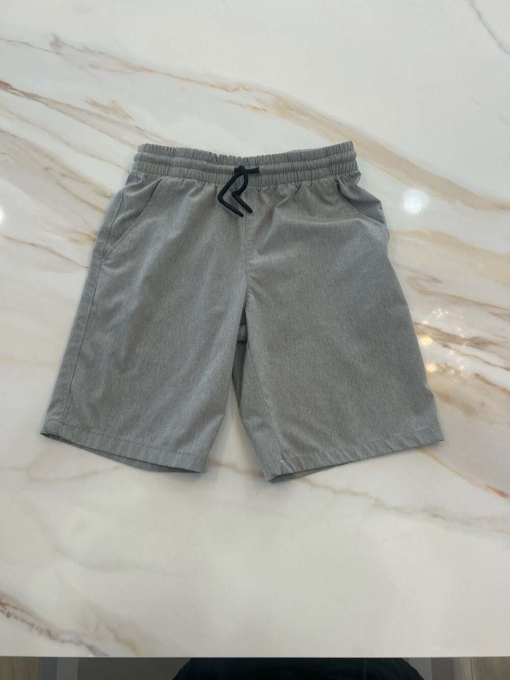 Like new! Nautica Boys Grey Hybrid Stretch Pull-On Shorts Size Small (8)